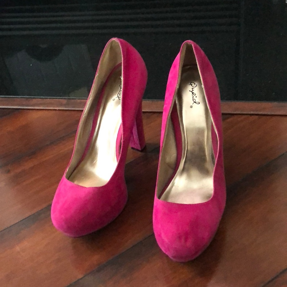 Fuchsia heels